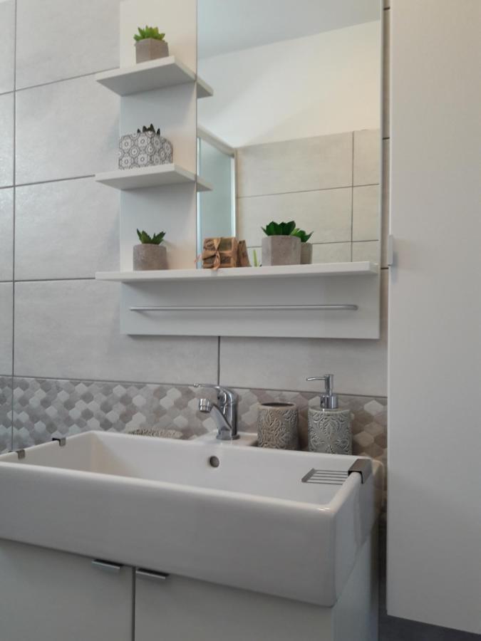 Apartments Melin Malinska Εξωτερικό φωτογραφία