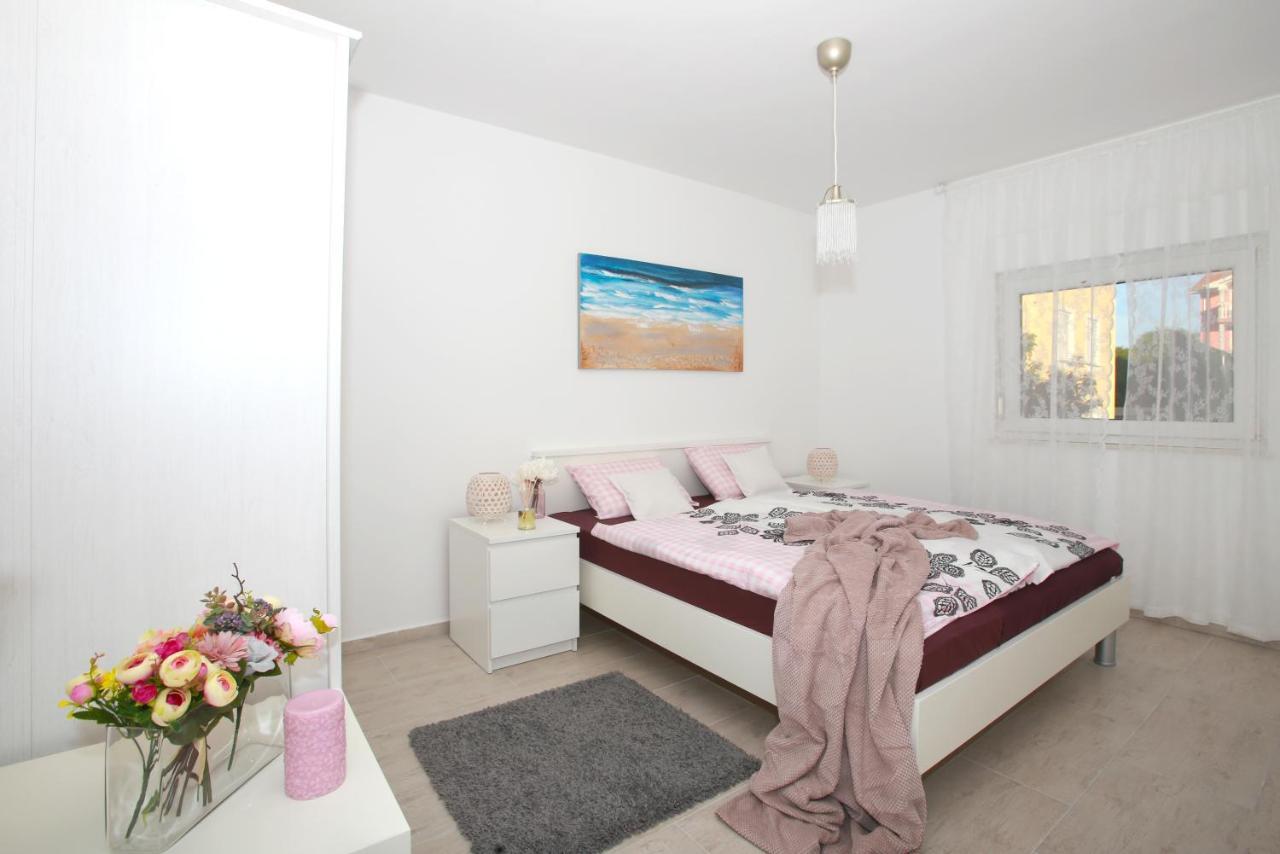 Apartments Melin Malinska Εξωτερικό φωτογραφία