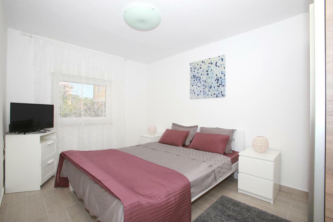 Apartments Melin Malinska Εξωτερικό φωτογραφία