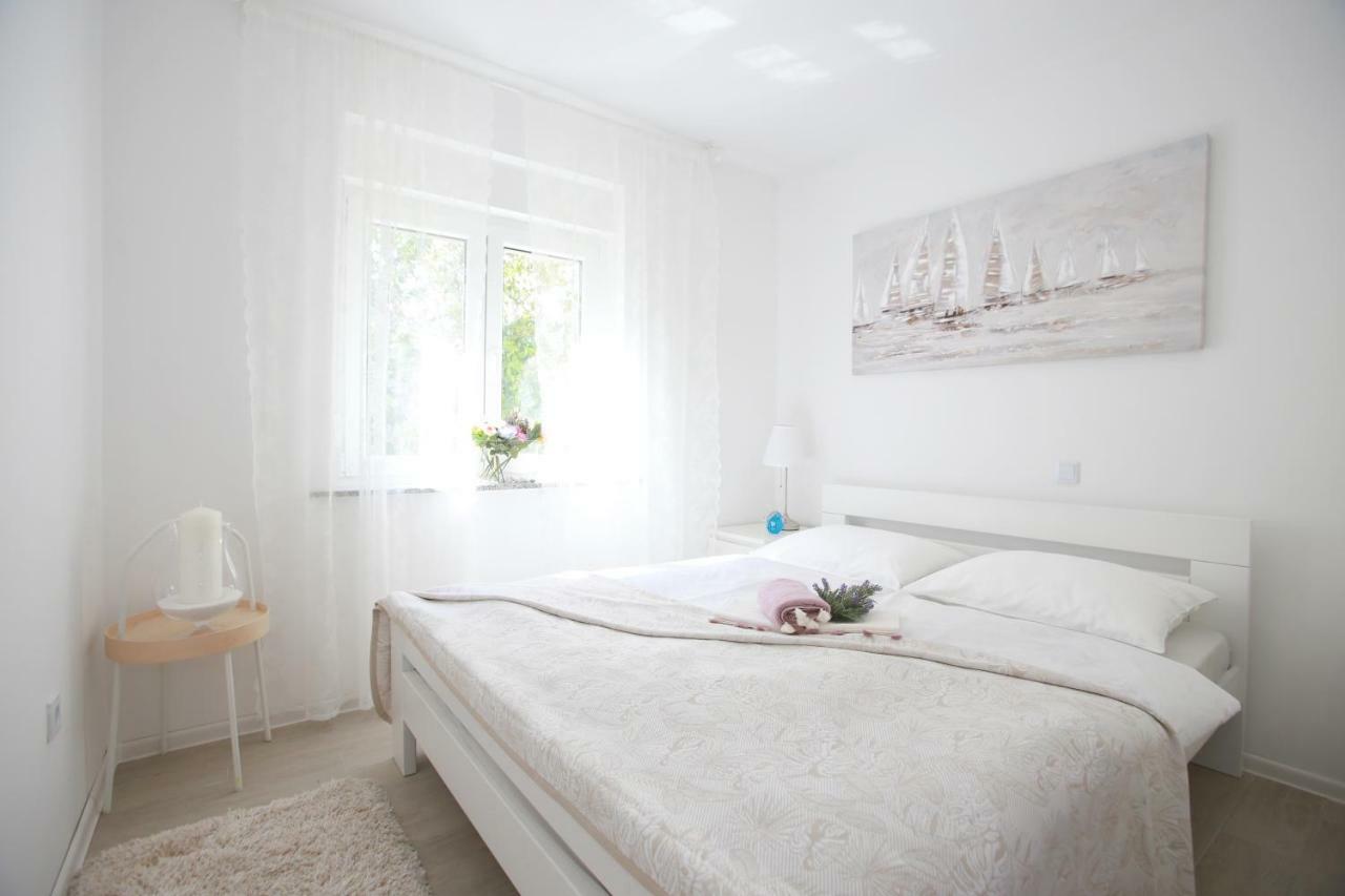 Apartments Melin Malinska Εξωτερικό φωτογραφία