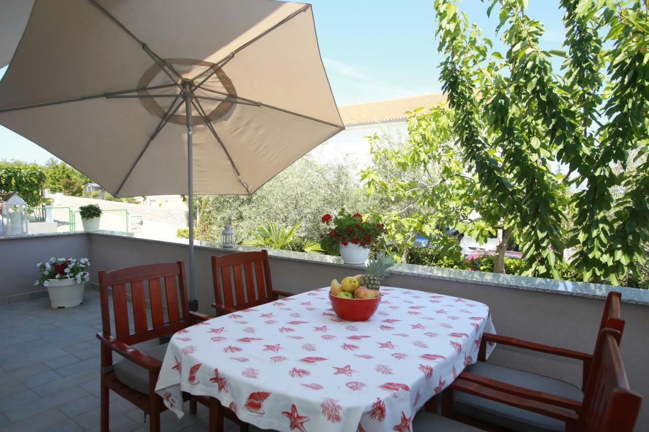 Apartments Melin Malinska Εξωτερικό φωτογραφία