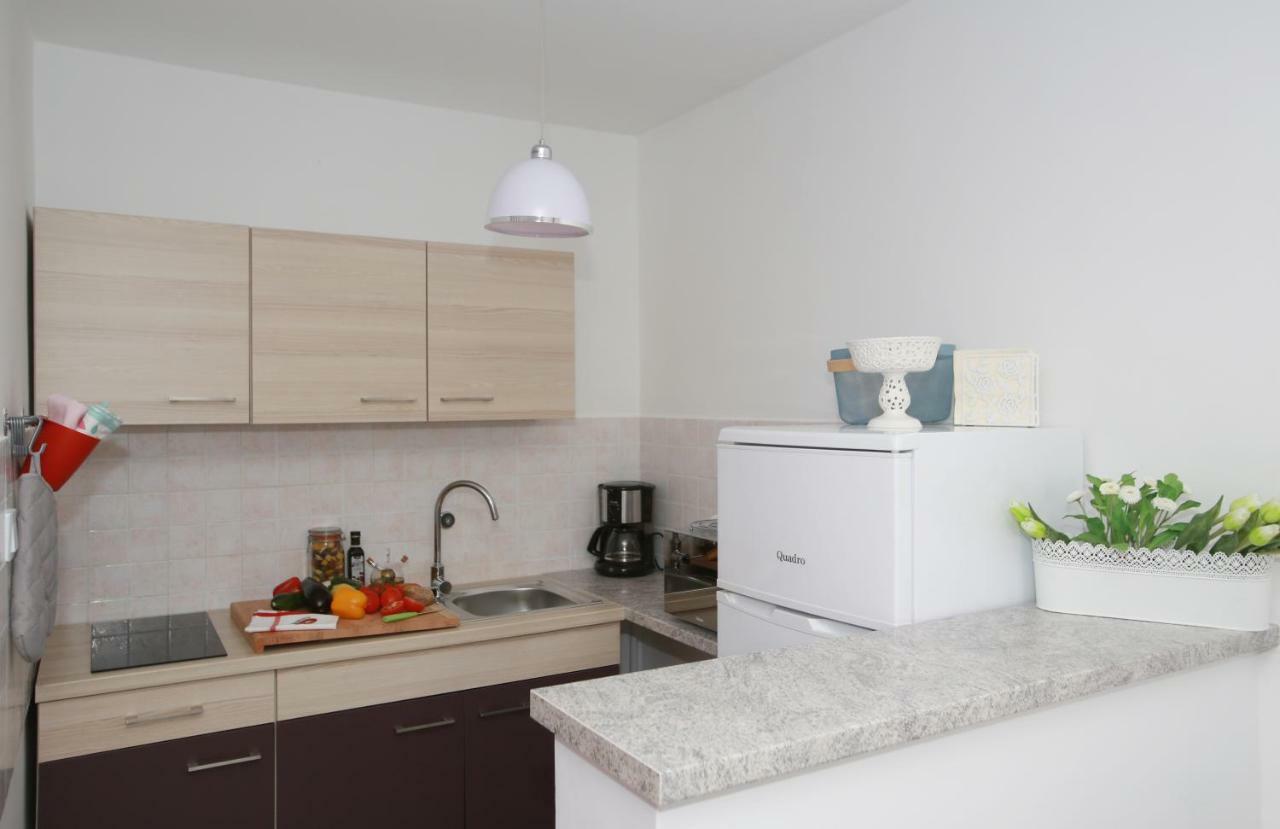 Apartments Melin Malinska Εξωτερικό φωτογραφία